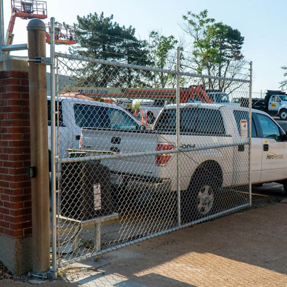 Commercial chain link fence and gate