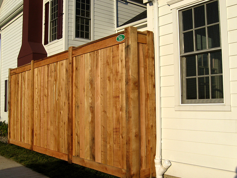 Wood privacy fence